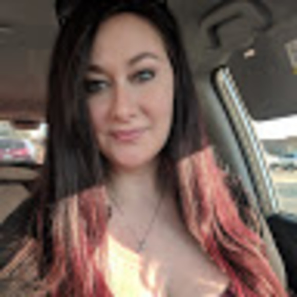 Meet your Posher, Sabrina - Picture 1 of 1